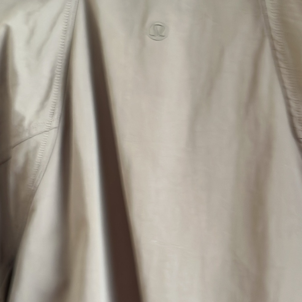 Lululemon Womens Always Effortless Full Zip Hooded Jacket Coat. Like New! - Picture 7 of 7
